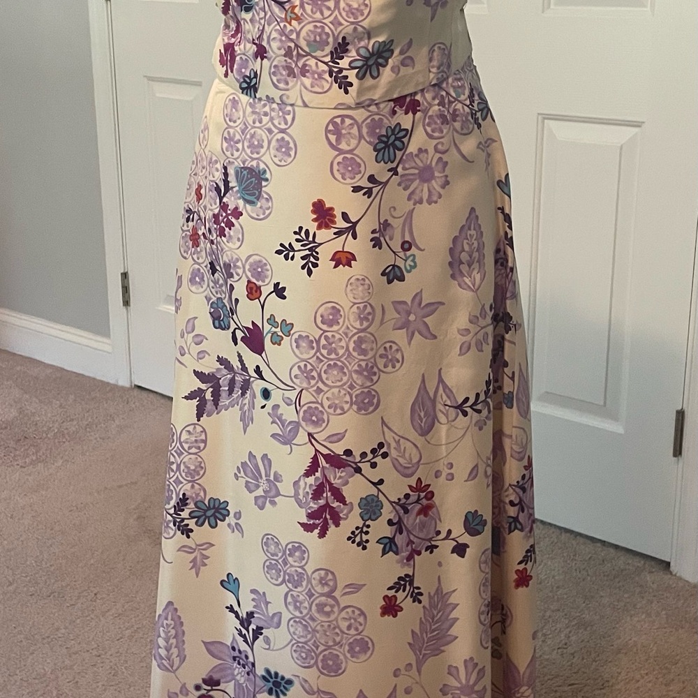 Vintage Ann Taylor 100% Silk skirt set. Worn once. - Picture 2 of 3